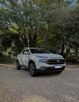 FIAT TORO 2.0 16V TURBO DIESEL FREEDOM 4WD AT9 FIAT TORO 2.0 16V TURBO DIESEL FREEDOM 4WD AT9